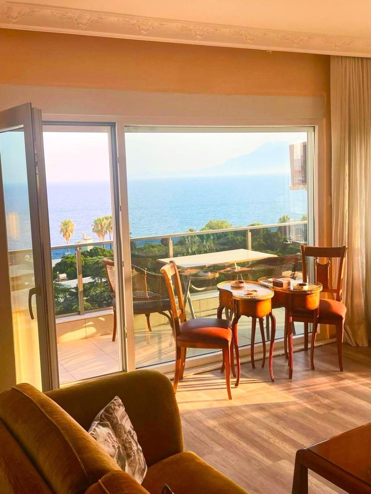 Room With Sea View, Right In The Center Antalya Buitenkant foto